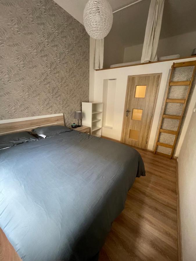 Wenceslas Square Two-Floor Apartment プラハ エクステリア 写真