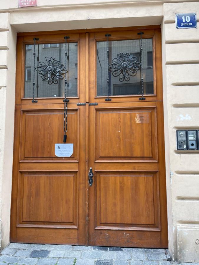 Wenceslas Square Two-Floor Apartment プラハ エクステリア 写真